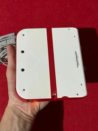 Nintendo 2DS Bianca con accessori