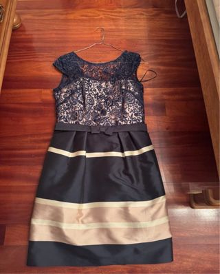 Vestido de fiesta azul y beige