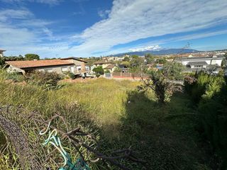 Terreno en venta en Canovelles