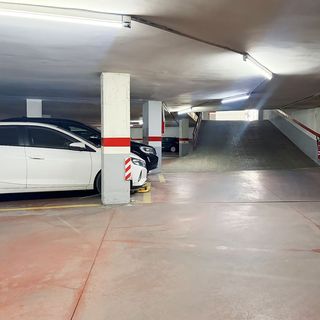 Garaje en venta en Instituts - Ponent - Sota el Camí Ral en Granollers