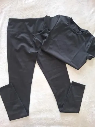 Conjunto deportivo negro talla S