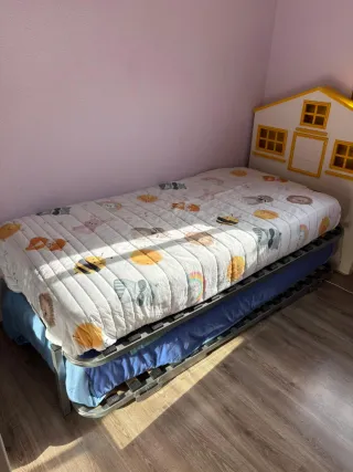 Somier canguro doble y un  colchón nuevo.