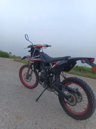 Rieju MRT 50 2022 Enduro Negra/Roja