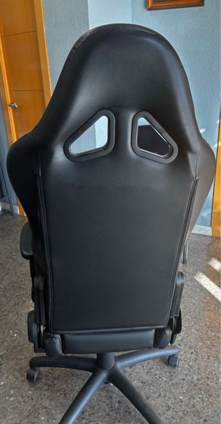 Silla Oficina OMP Tipo Backet . Color Negro