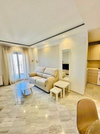 Piso en alquiler en Centro - Sagrario en Granada