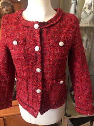 Chaqueta tipo Chanel tweet rojo
