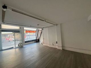 Local comercial en alquiler en Singuerlín - Can Franquesa - Les Oliveres en Santa Coloma de Gramanet