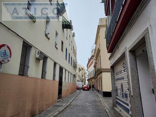 Local comercial en venta en San Julián en Sevilla