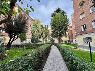 Piso en venta en Lucero en Madrid