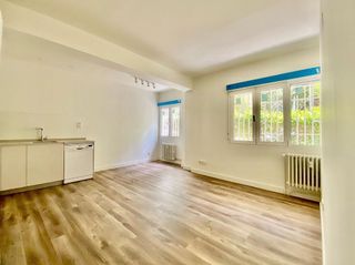 Piso en alquiler en Jerónimos en Madrid