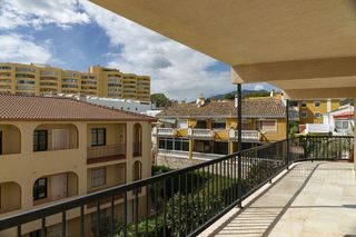 Piso en venta en La Carihuela en Torremolinos