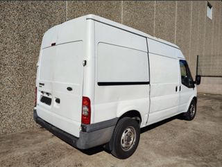 Ford Transit 330M 2.2 TDCi 100CV – Furgón