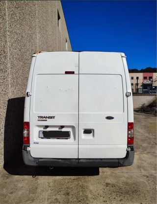 Ford Transit 330M 2.2 TDCi 100CV – Furgón
