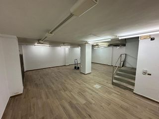 Local comercial en venta en Gamonal en Burgos