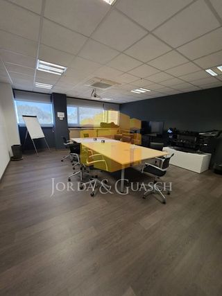 Nave industrial en alquiler en Sant Esteve Sesrovires