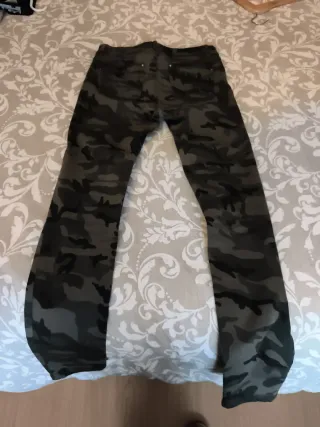 Pantalones camuflaje