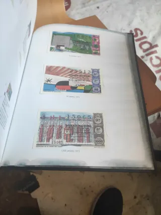 Libro El Franquismo en Sellos y Billetes c46