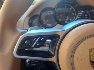 Porsche Cayenne 2011