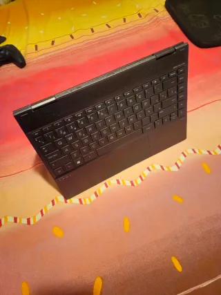 HP Envy x360 Convertible 13 AMD Ryzen 5