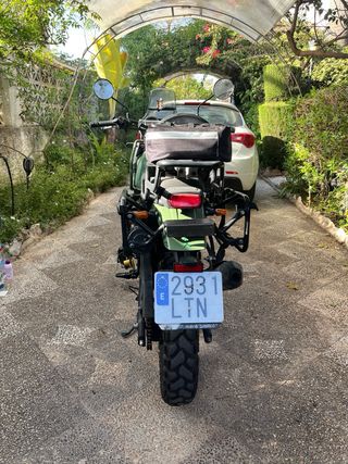 Royal Enfield Himalayan BS6 EU5 Verde