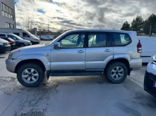 TOTOTA LAND CRUISER NACIONAL ETIQUETA 8 PLAZAS