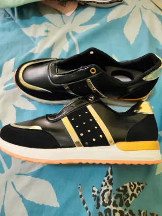 Zapatillas mujer negras y doradas T37