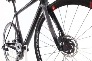 Bicicleta Coluer Invicta AXS 12V t.56 Reacondicionada