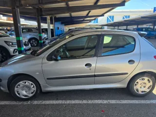Peugeot 206 2002