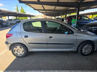 Peugeot 206 2002