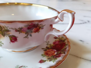 Bol consomé con asas Royal Albert Old Country Rose