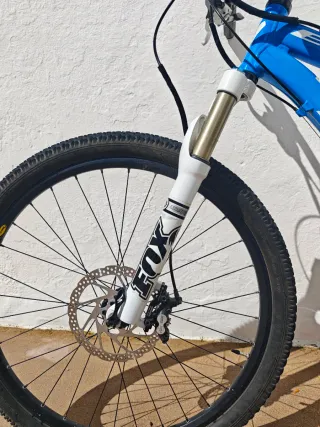 Bicicleta Specialized Epic FSR blu