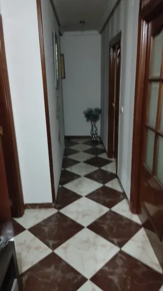 Se vende piso.