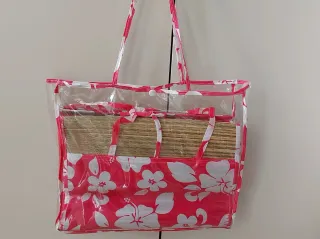 Esterilla de playa con bolso transparente