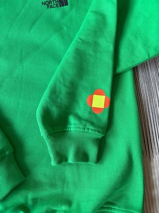 Sudadera The North Face Verde Talla XS.  Unisex