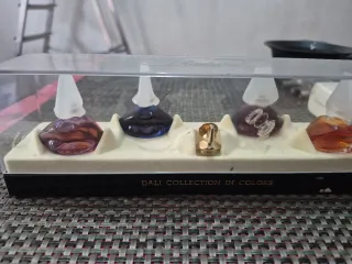 Cofanetto profumi miniatura Salvador Dalí