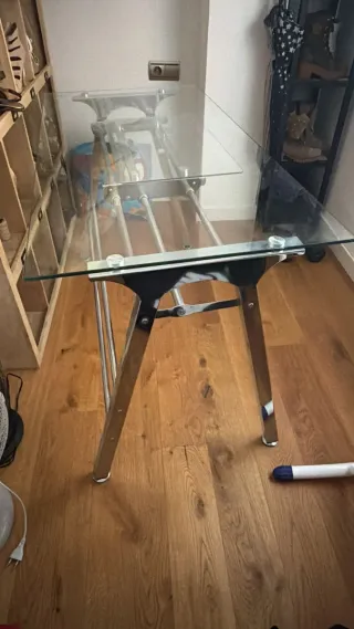 Mesa escritorio cristal y metal