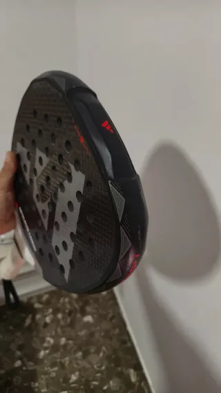 Pala Padel Adidas Metalbone Carbon 2025
