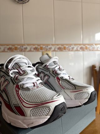 Zapatillas New Balance 410 Mujer Rojo Blanco