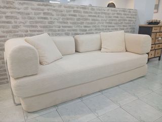 Sofá beige de pana nuevo