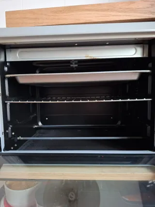 Horno de sobremesa gris