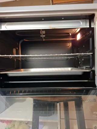Horno de sobremesa gris