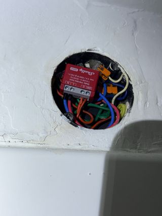 Instalación de luces inteligentes para casa