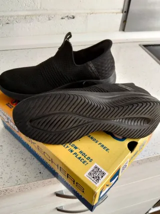 Zapatillas Skechers Hands Free Mujer Negras