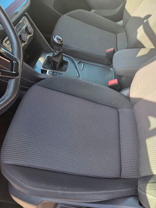 Volkswagen Tiguan Advance 2.0 TDI 115CV BMT Rojo