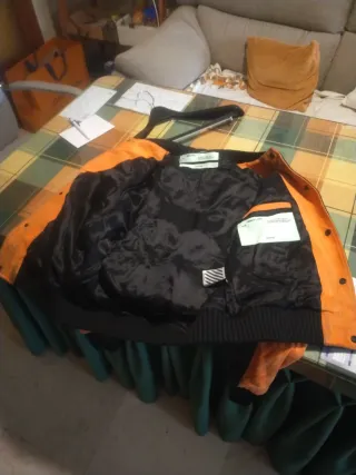Chaqueta estilo bomber