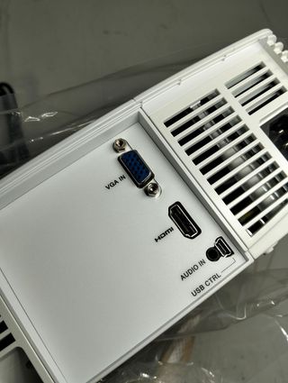 Acer X127H Proyector DLP XGA 3600 lúmenes (MR.JP311.001)
