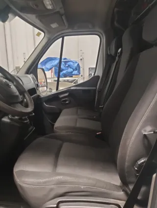 Nissan NV400 2019