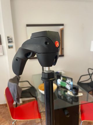 Trípode Manfrotto Negro