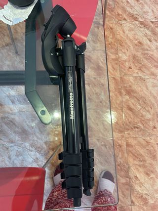 Trípode Manfrotto Negro