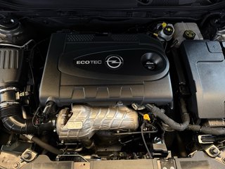 Opel Insignia diesel. 2.0cdti. 140cv. 2015. 130kms